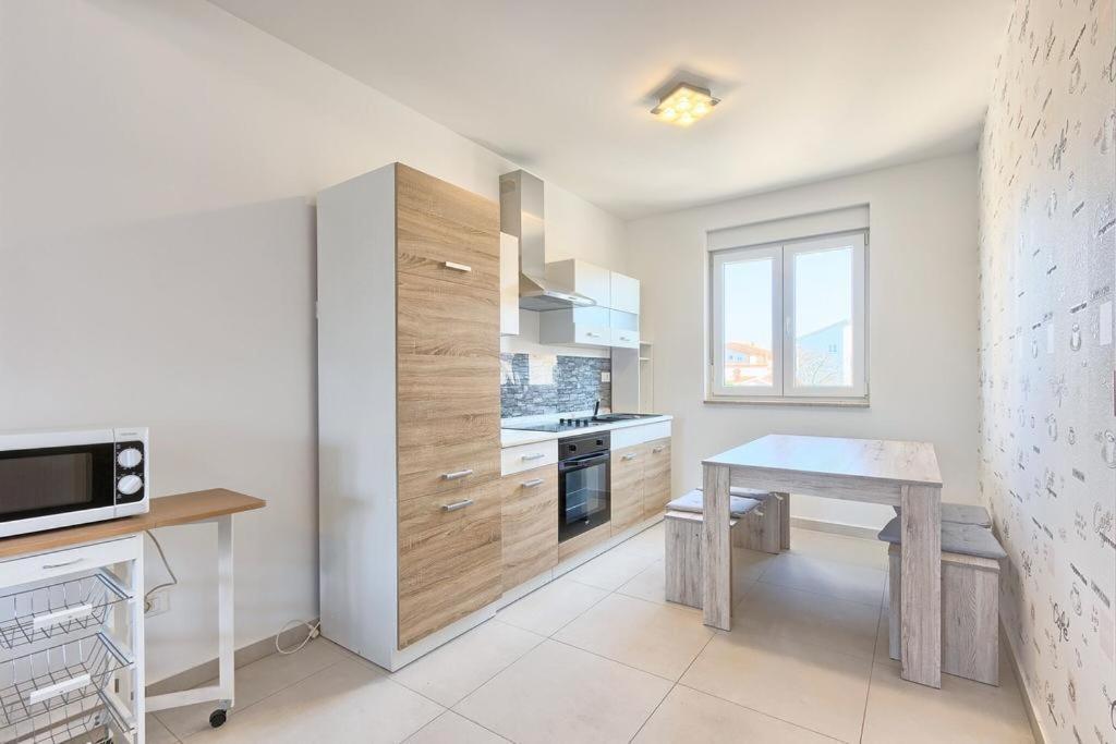 Lovely Fazana Apartments 400M From The Sea Fažana Exterior foto