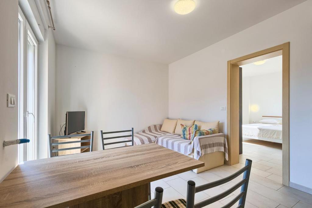 Lovely Fazana Apartments 400M From The Sea Fažana Exterior foto