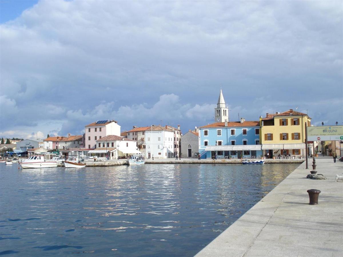 Lovely Fazana Apartments 400M From The Sea Fažana Exterior foto